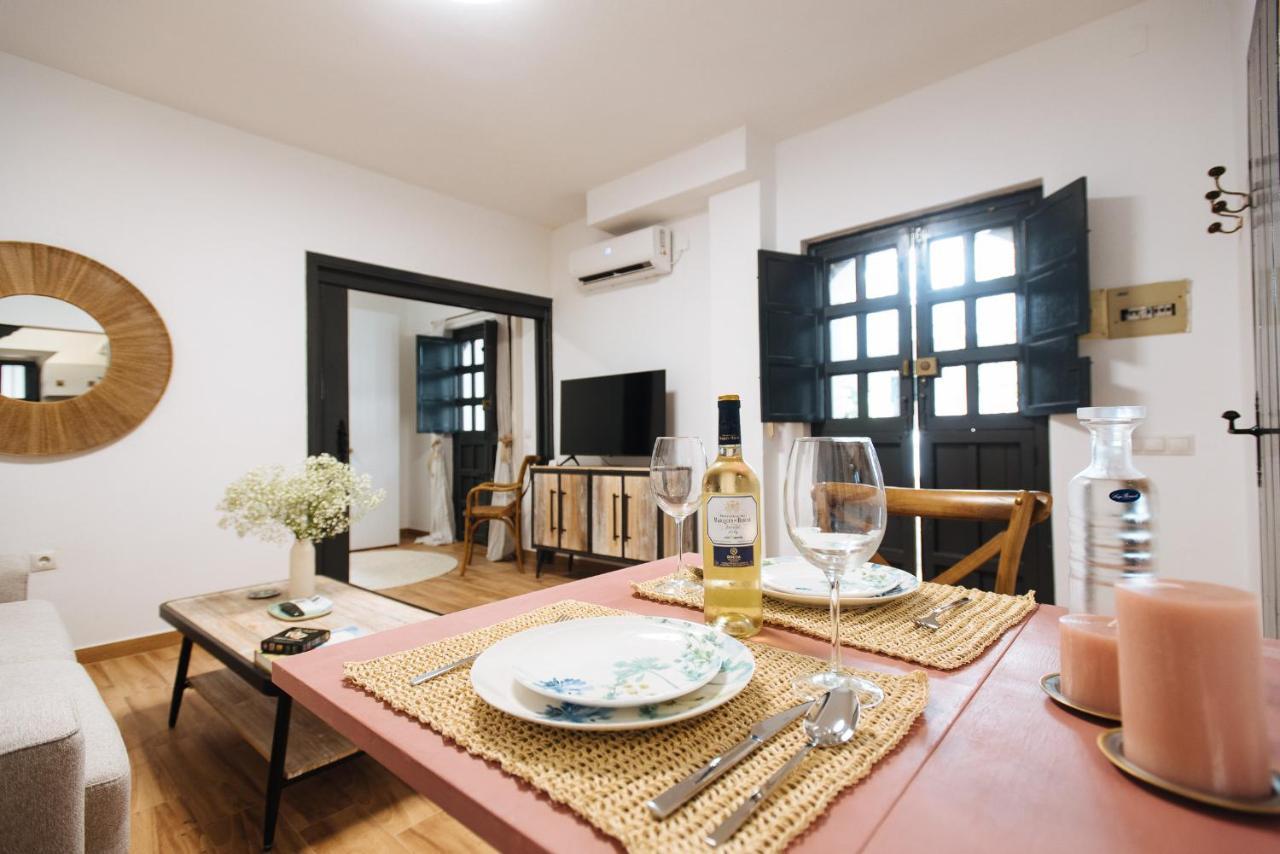 Aitana'S Retreat With Charming Garden Διαμέρισμα Σεβίλλη Εξωτερικό φωτογραφία